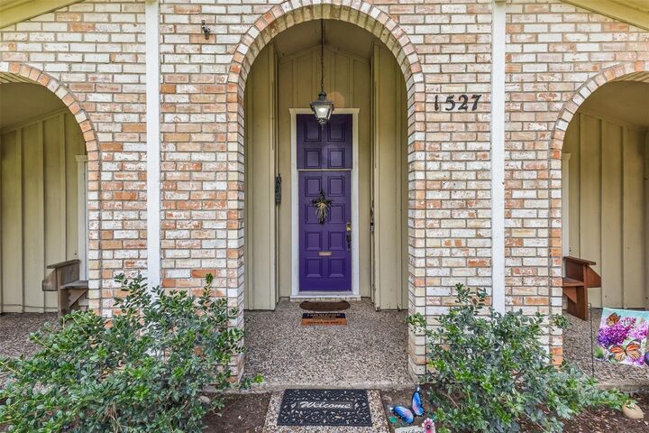 Property Photo: 1527 17th Avenue N TX 77590