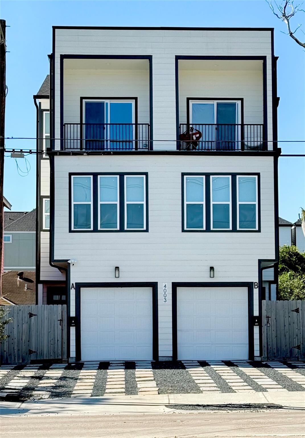 Property Photo:  4003 Yale St B  TX 77018 