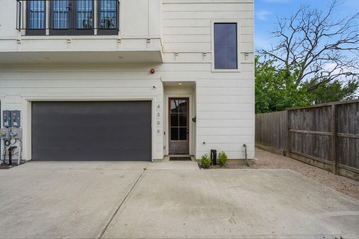 Property Photo: 4306 Center Street TX 77007