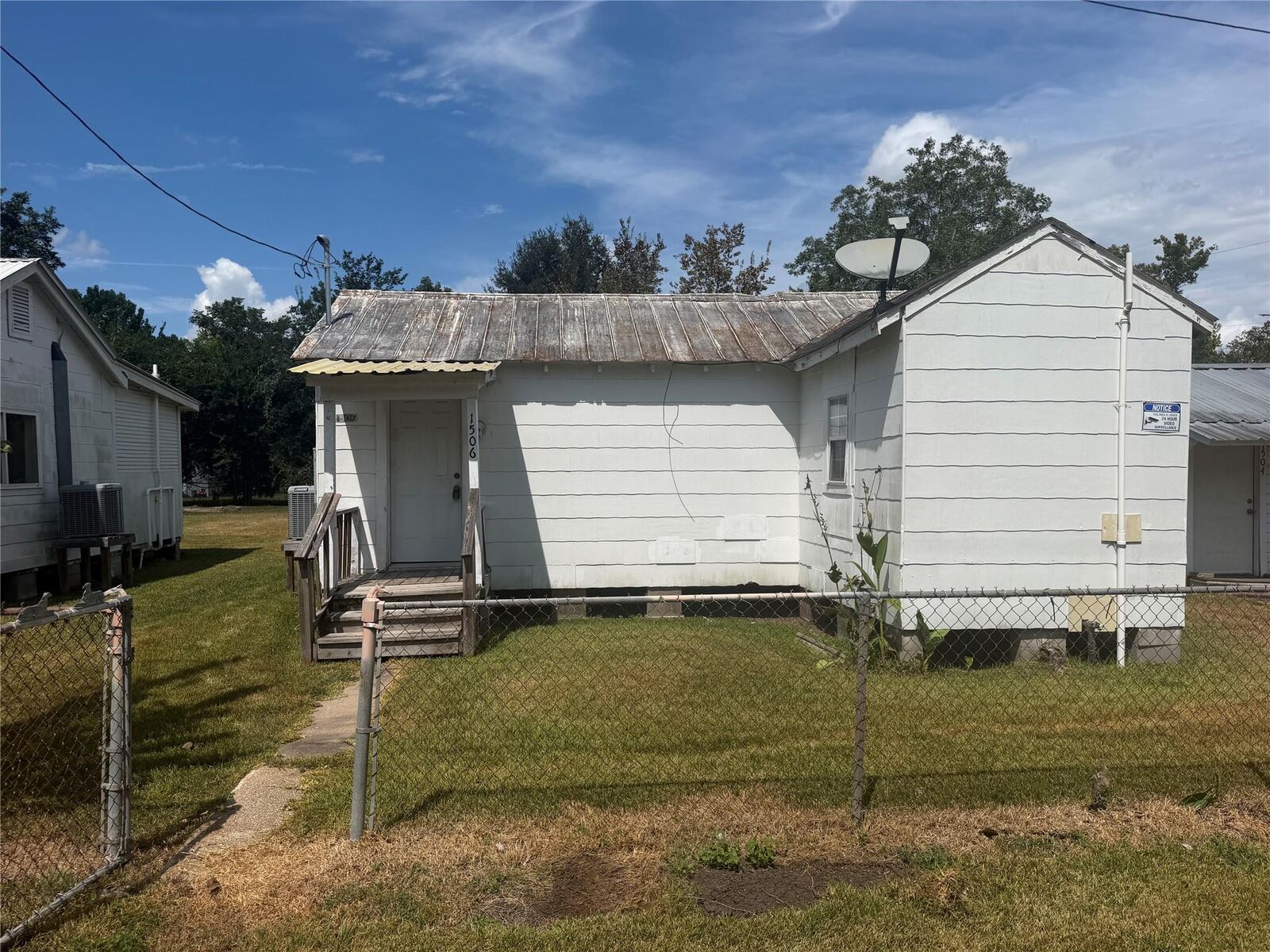 Property Photo:  1506 W Talmadge St Road  TX 77511 