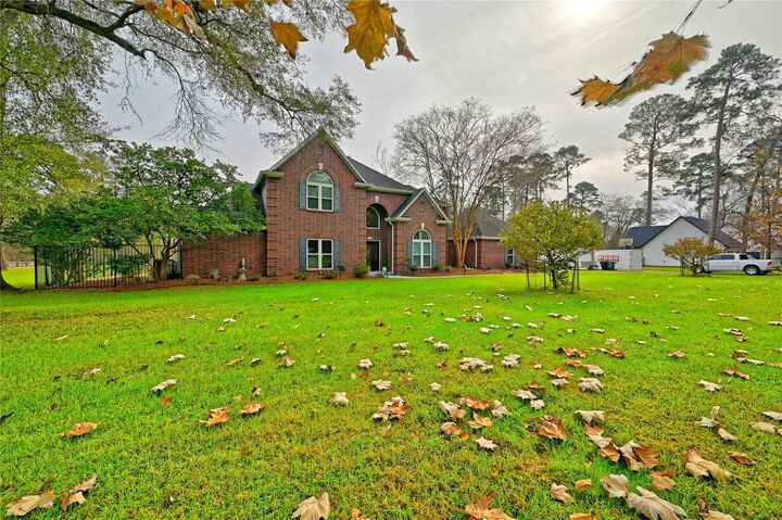 Property Photo: 15461 Bedford Lane TX 77384