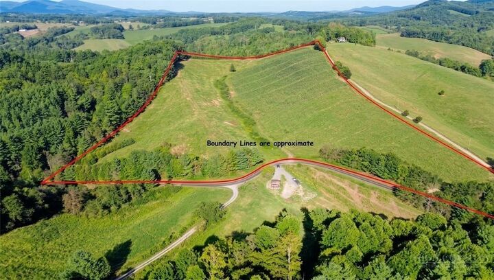 Property Photo: 1 Topia Road NC 28663