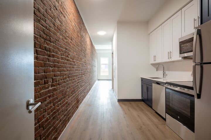 Property Photo:  857 Bergen Ave 302  NJ 07306 