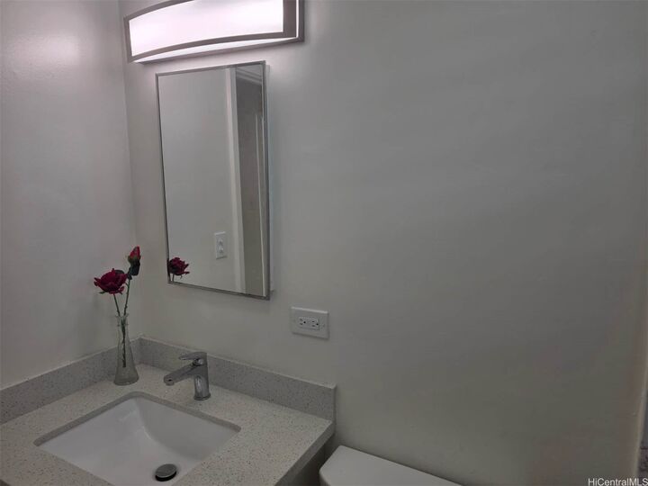Property Photo:  2752 Kahoaloha Lane I308  HI 96826 