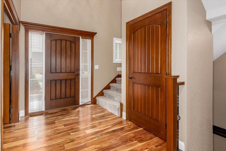 Property Photo:  1406 S Sugar Creek Court  IA 50266 