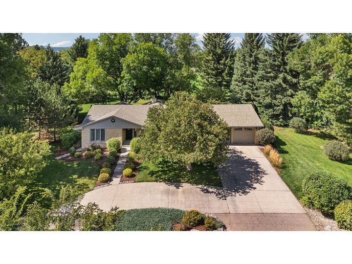 Property Photo: 2209 Turnberry Rd CO 80524