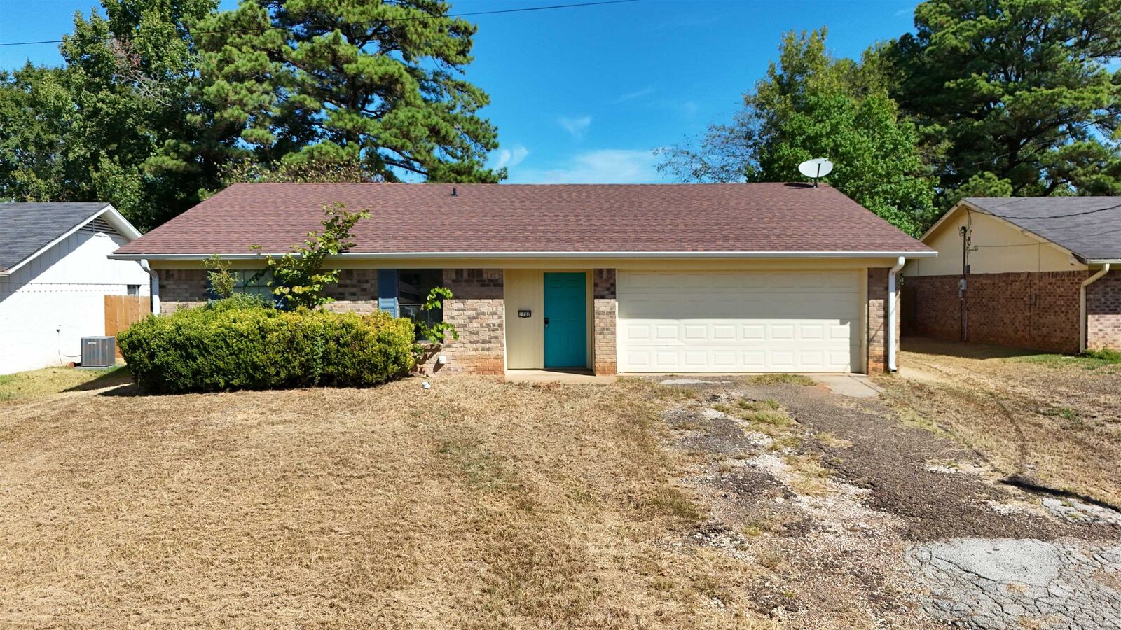 Property Photo:  1707 Preston Dr  TX 75604 