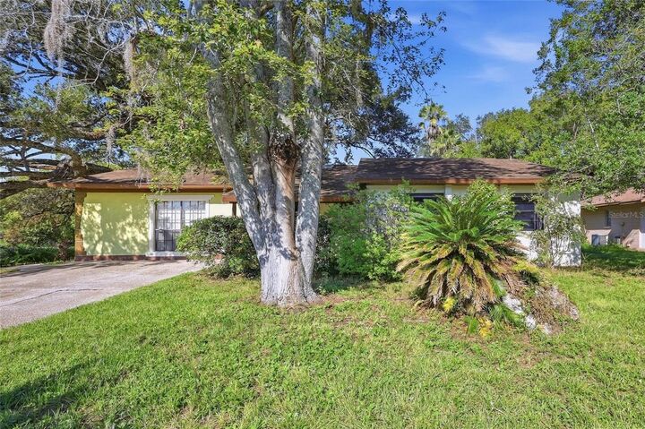 Property Photo:  1310 SW 76th Drive  FL 32607 