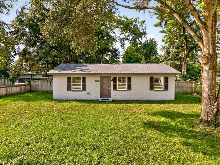 Property Photo:  27308 Flagler Avenue  FL 34602 