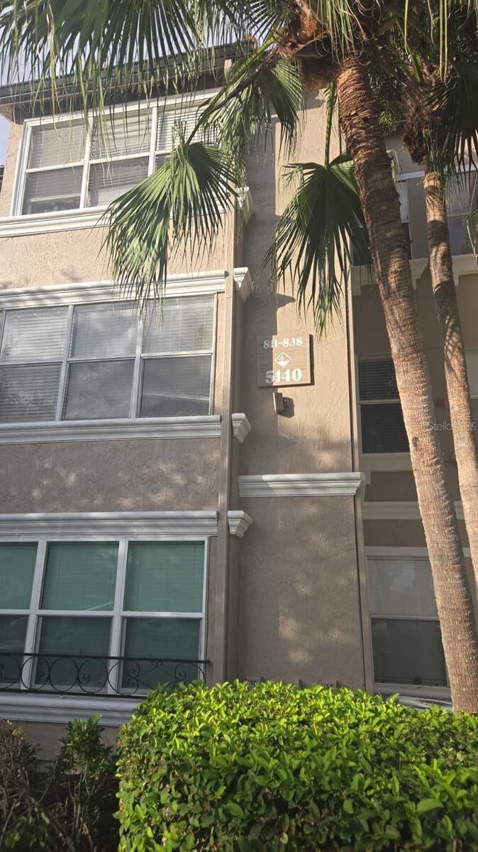 Property Photo: 5140 Conroy Road 817 FL 32811