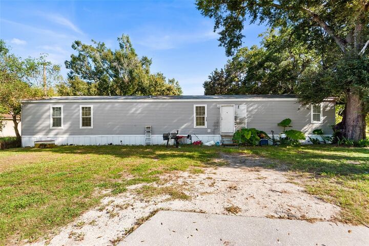 Property Photo: 134 Lichtenwalter Road FL 33880
