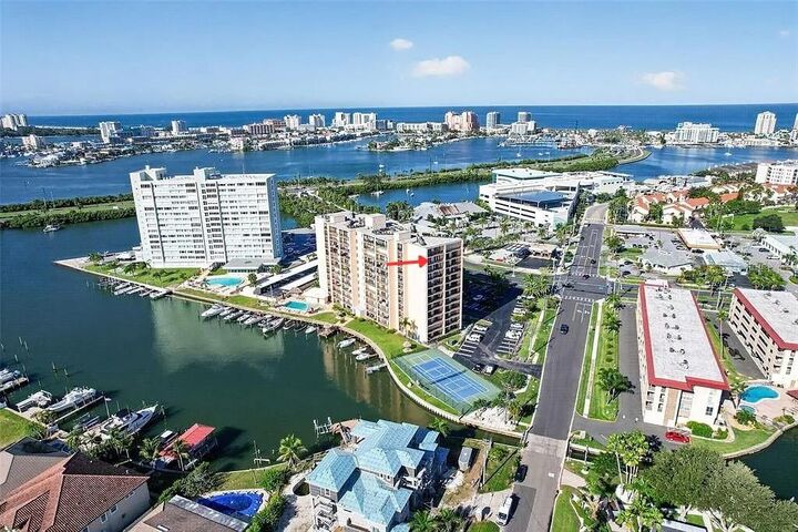 Property Photo: 51 Island Way 1100 FL 33767
