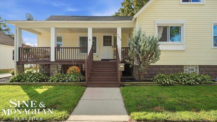 Property Photo:  709 Robertson Street  MI 48039 