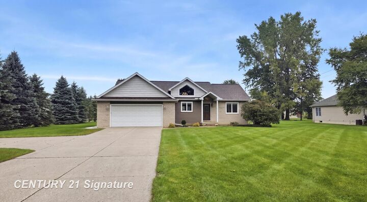 Property Photo:  6434 W Farrand Road  MI 48420-8242 