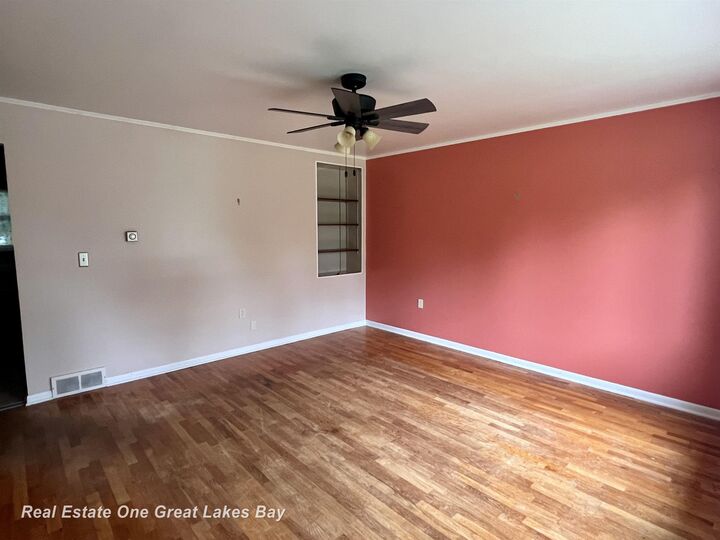 Property Photo:  1309 Leo Street  MI 48638 