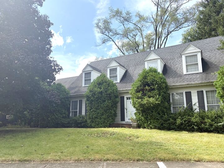 Property Photo: 6510 Southbury Court IL 60532
