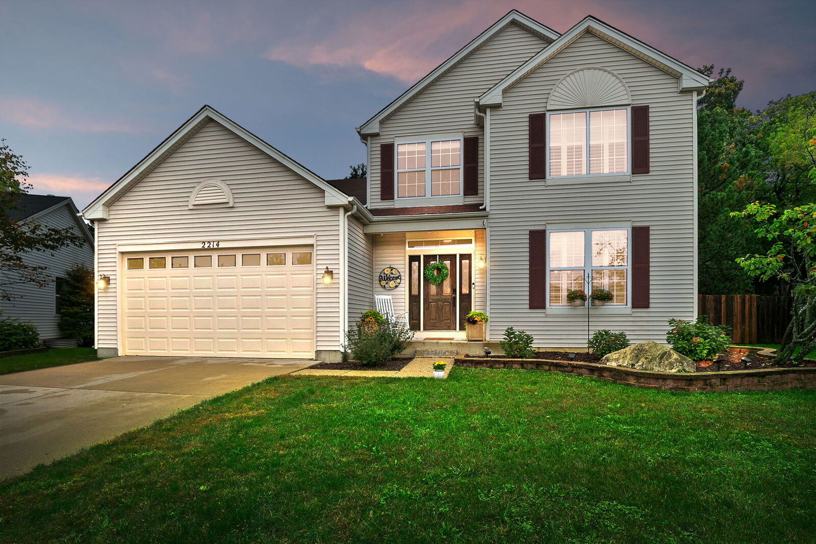 Property Photo:  2214 W Waterford Court  IL 60073 