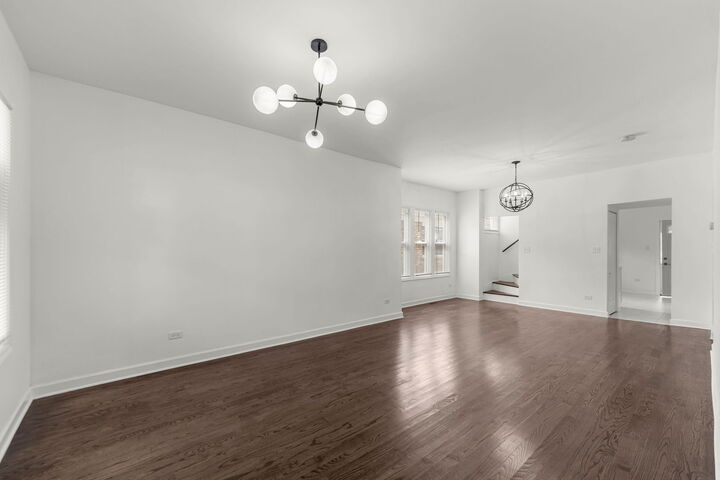 Property Photo: 2208 N Lavergne Avenue IL 60639