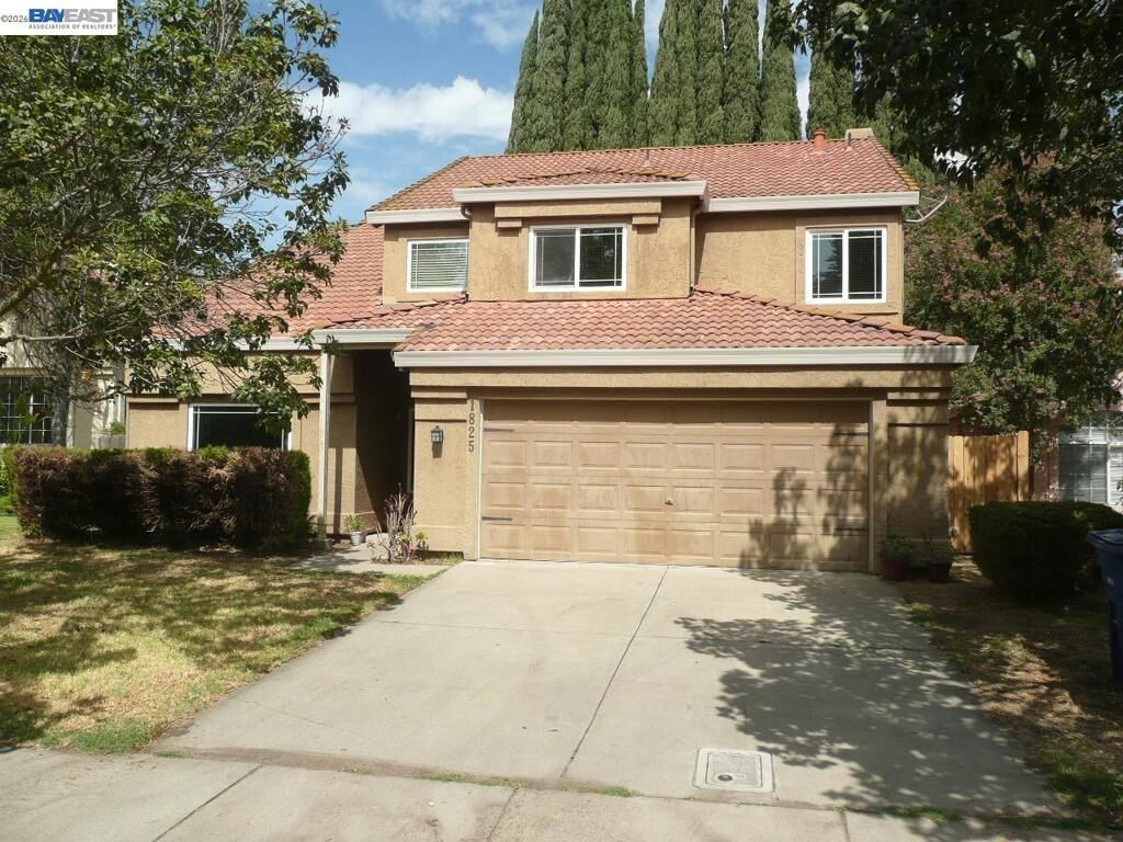 Property Photo: 1825 Mark Mead Ln CA 95356