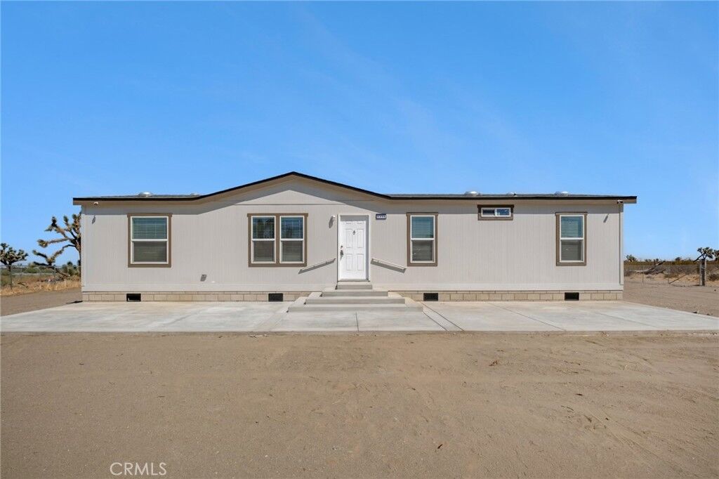 Property Photo: 2350 Olivera CA 92372