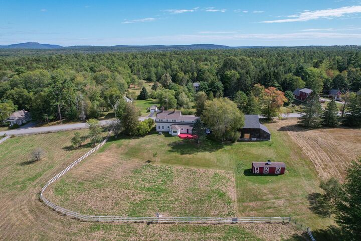 Property Photo:  79  Point Road  ME 04640 