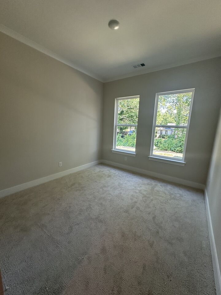Property Photo: 1424 Shallow Creek Dr TN 37174