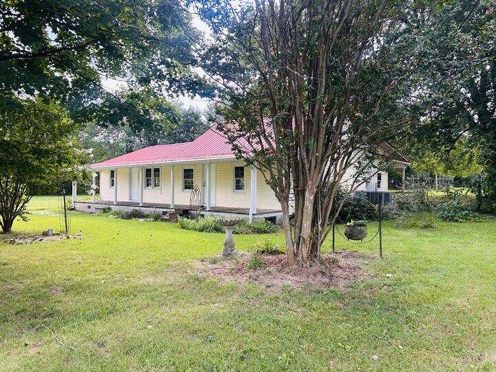 Property Photo: 3595 Powers Bridge Rd TN 37355