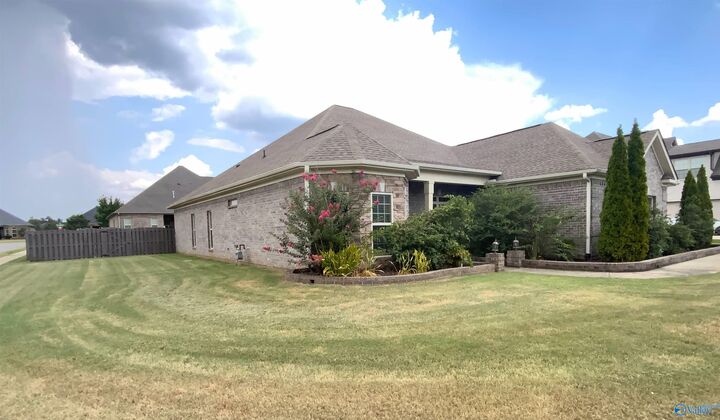 Property Photo: 126 Creekrock Drive AL 35756