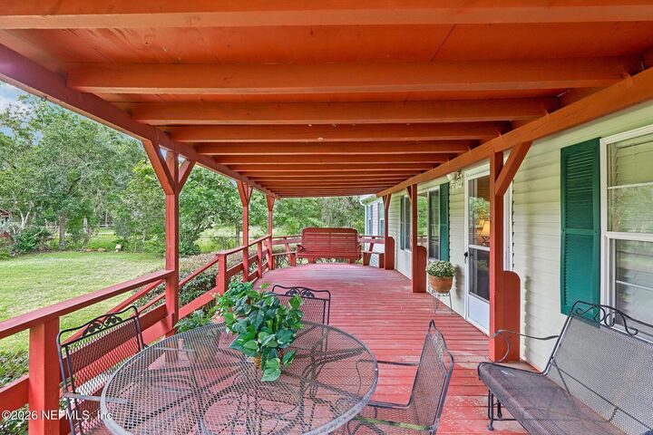 Property Photo:  504 Meadowbrook Farms Road  FL 32043 