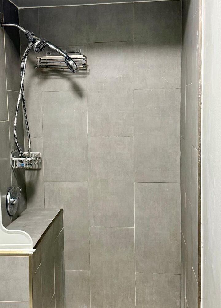Property Photo:  3456 W Alexis Road Apt 4  OH 43623 