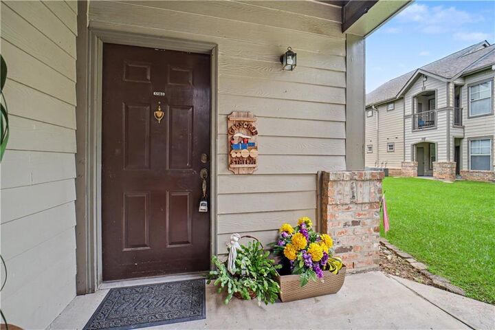 Property Photo: 350 Emerald Forest Boulevard 17103 LA 70433