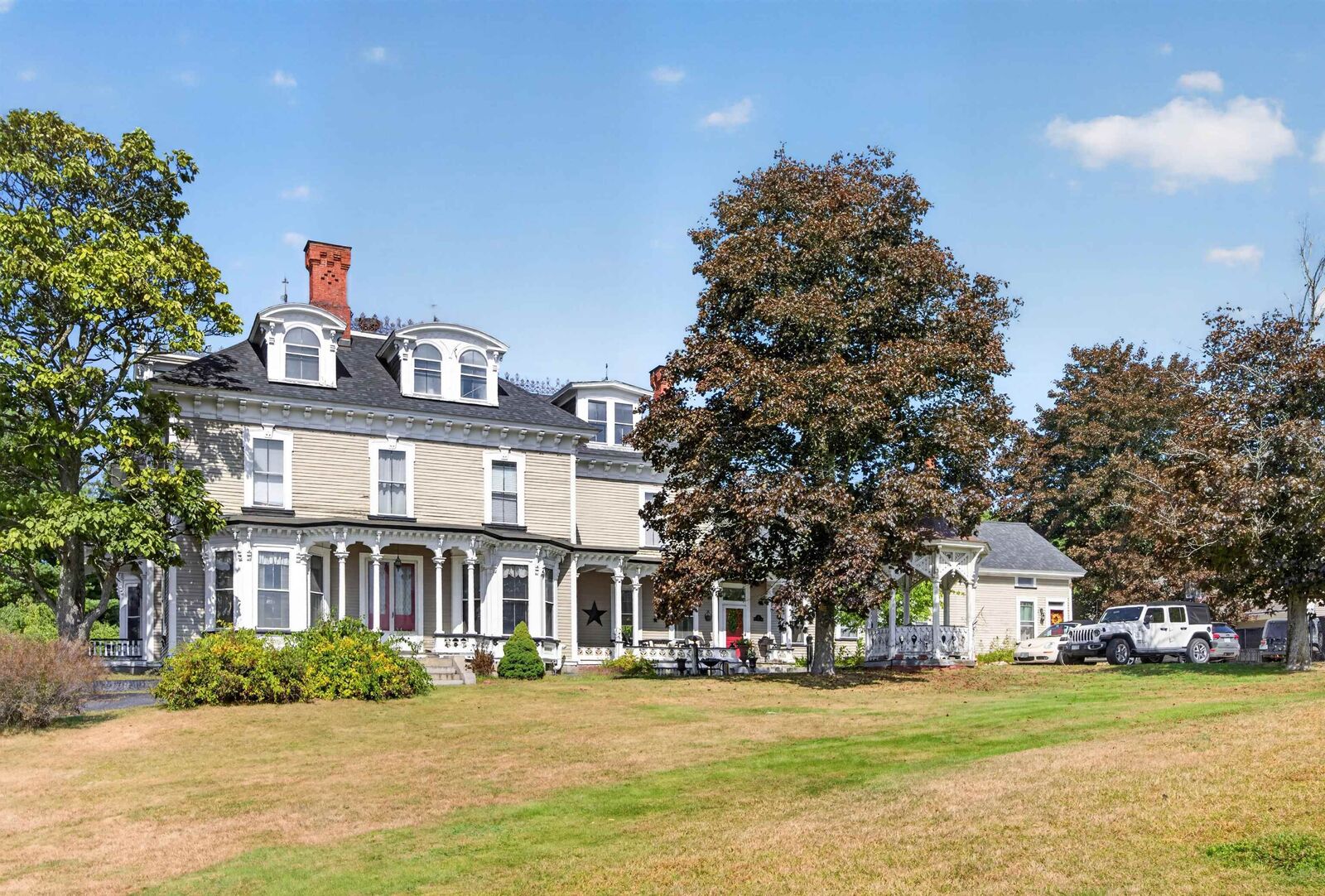 Property Photo:  51 Mount St Mary's Way  NH 03106 