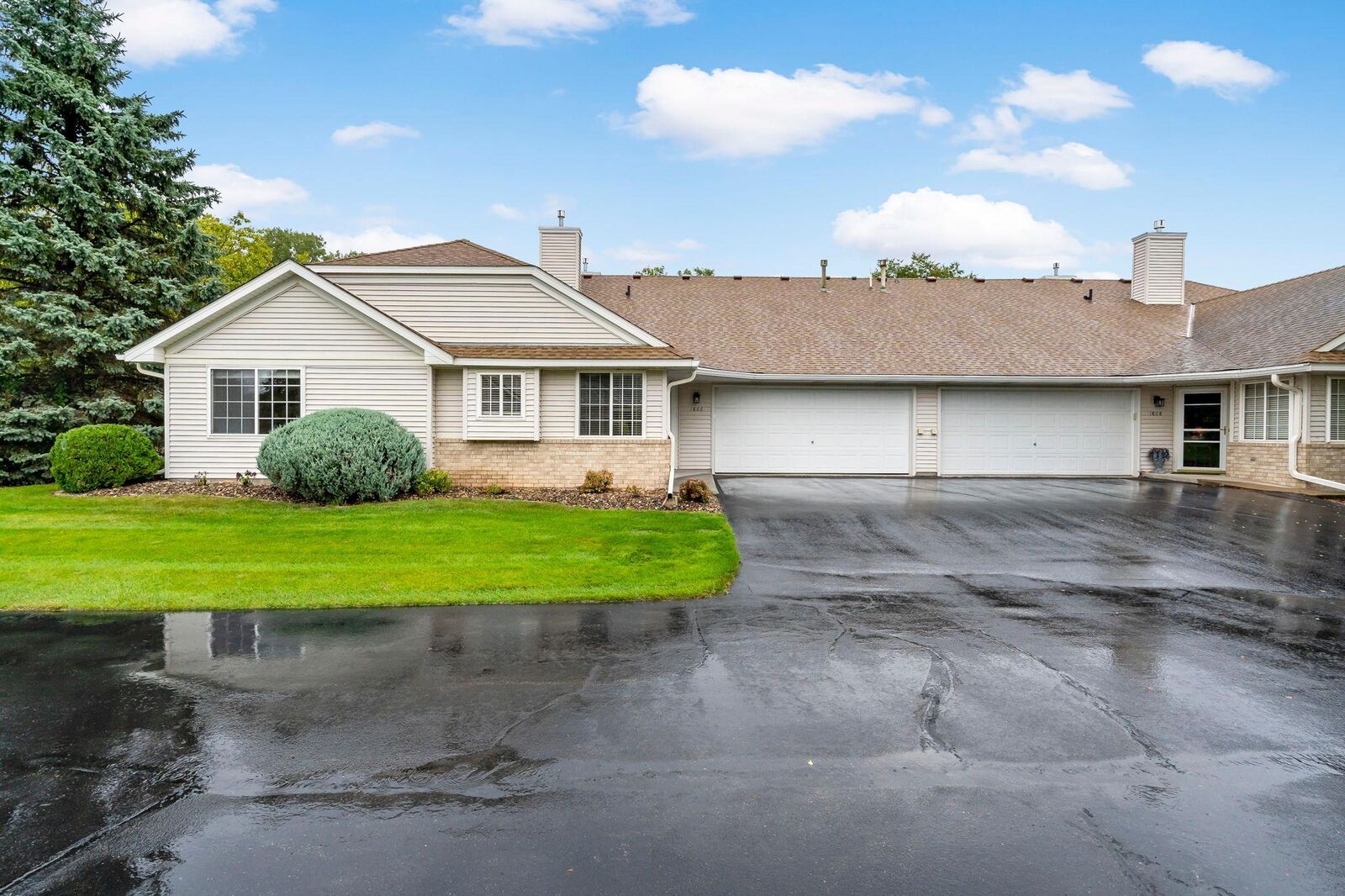 Property Photo: 1866 N Ruby Court MN 55122