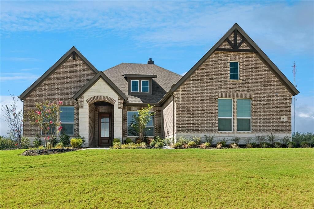 Property Photo: 401 Indian Creek Road TX 75495