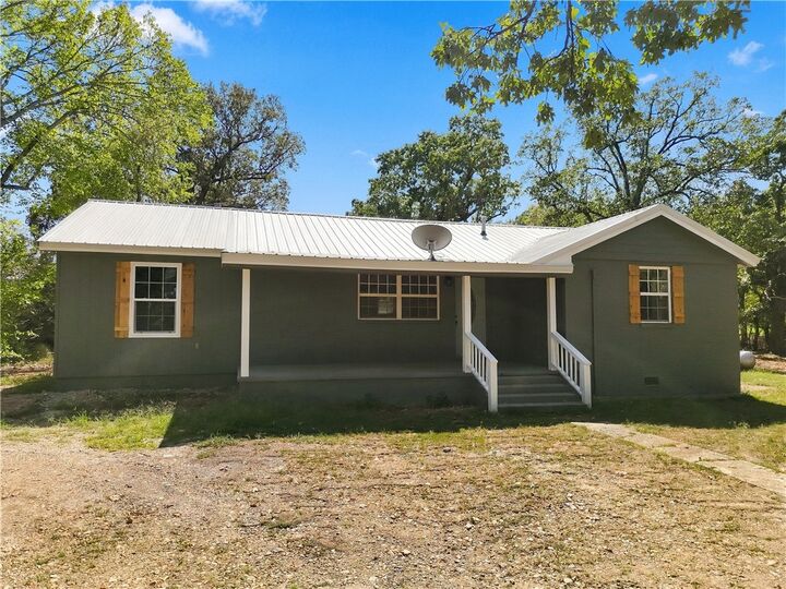 Property Photo: 471846 E 840 Road OK 74960