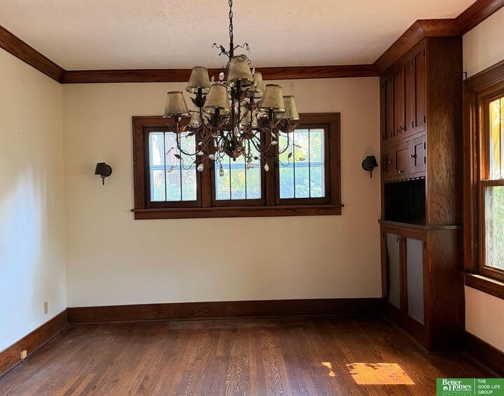 Property Photo:  505 S 58 Street  NE 68106 