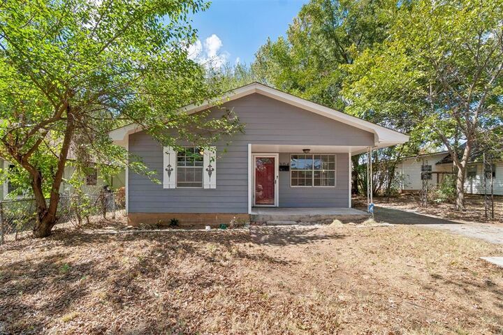 Property Photo: 304 S Fourth Street OK 73068