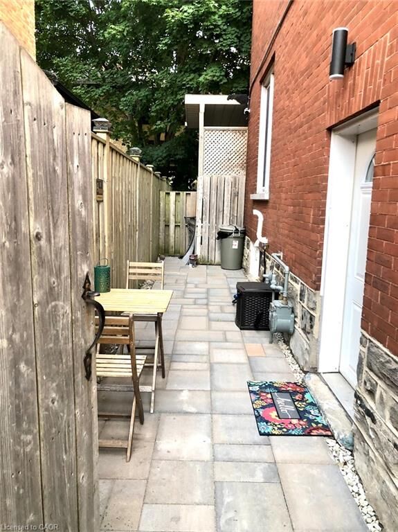 Property Photo:  71 Water Street Lower  ON N2G 1Z4 