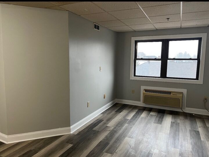 Property Photo: 6 W Broadway #38-Rr589 NH 03038