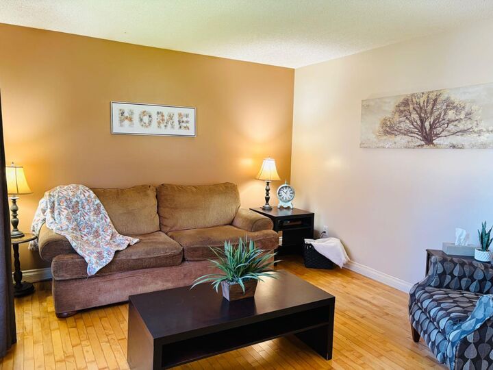 Property Photo:  56 Aberfoyle Place NE  AB T2A 6W7 