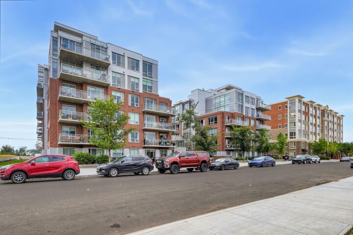 Property Photo:  63 Inglewood Park SE 505  AB T2G 1B7 