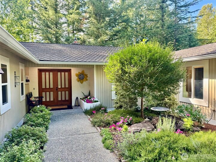 Property Photo: 26636 SE 31st WA 98075