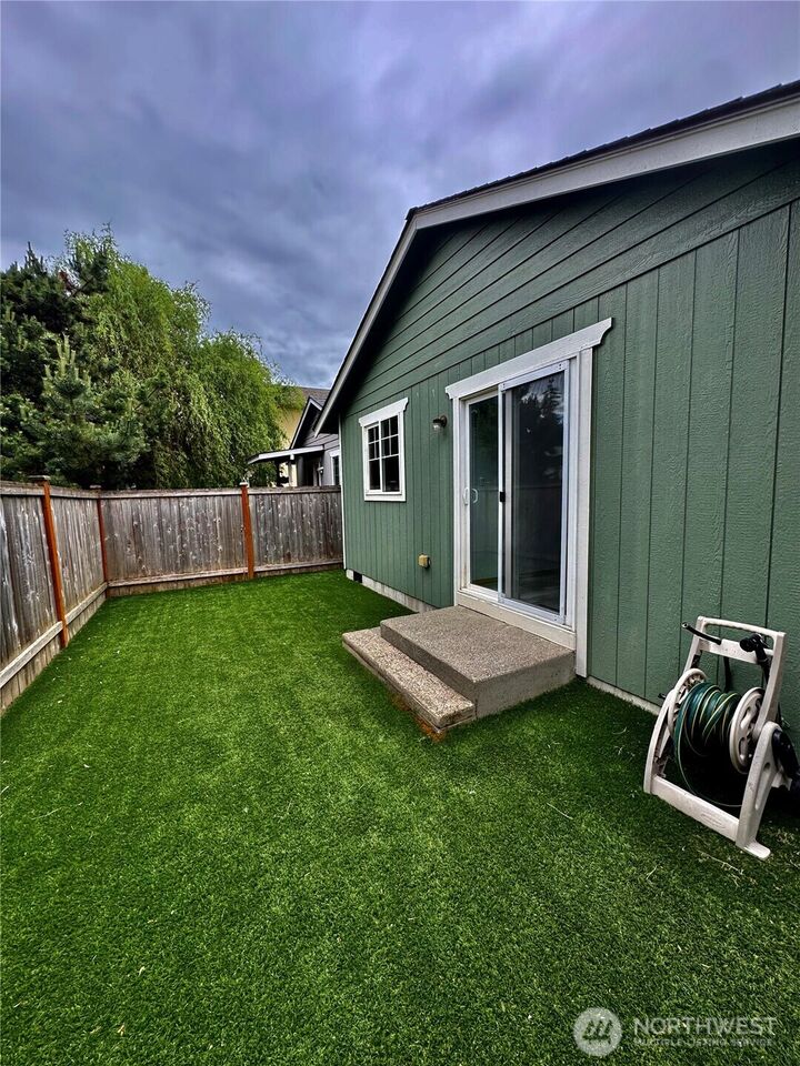 Property Photo:  6412  79th Place NE  WA 98270 