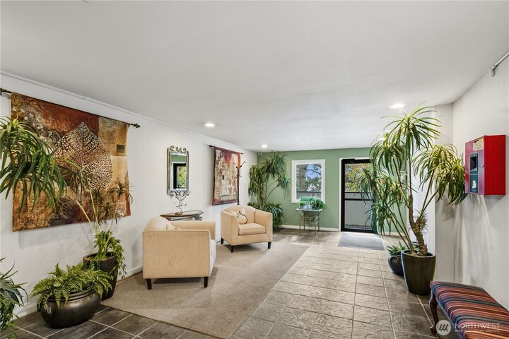 Property Photo:  1740 NE 86th Street 311  WA 98115 