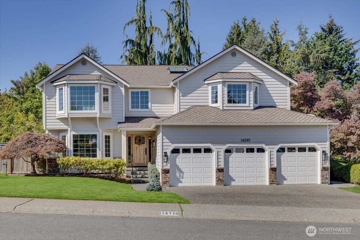 Property Photo:  14116  64th Drive SE  WA 98296 