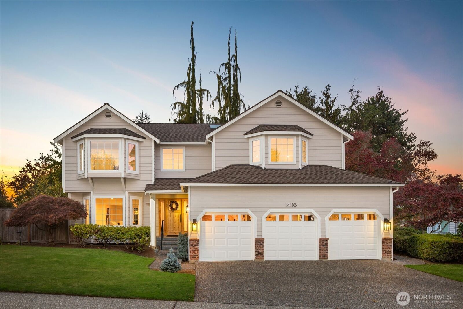 Property Photo: 14116 64th Drive SE WA 98296