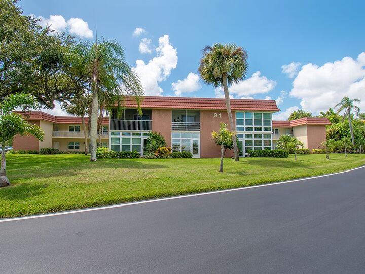 Property Photo: 91 Crooked Tree Lane 201 FL 32962