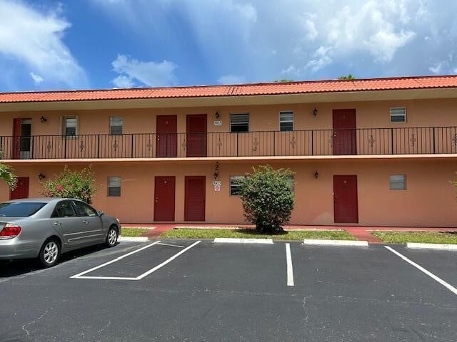 Property Photo:  1903 SW Palm City Road SW H  FL 34994 