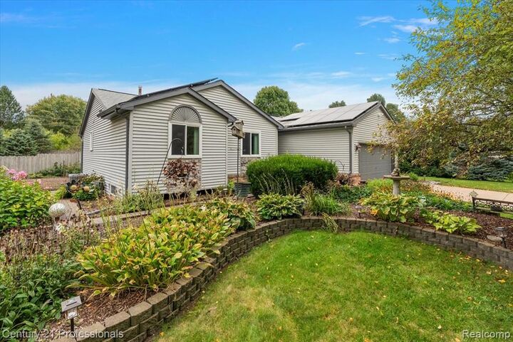 Property Photo:  4713 Desert Bridge Court  MI 48356 