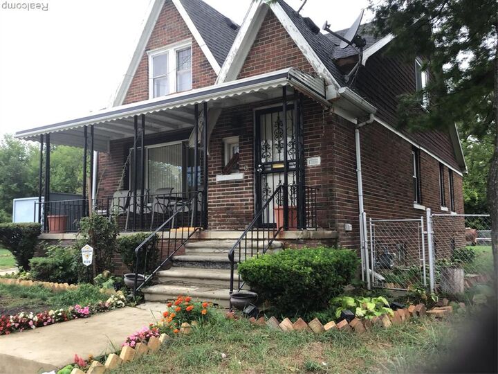 Property Photo:  14481 Camden Street  MI 48213 